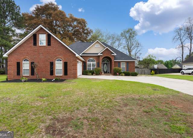 Property at 900 Bay Laurel Cir, Warner Robins, GA 31088, 4 beds, 3 baths