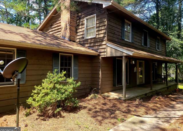 Property at 963 Blackberry Ct, Ellenwood, GA 30294, 4 beds, 2.5 baths
