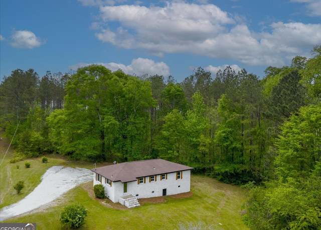 Property at 3492 County Road 13, Heflin, AL 36264, 3 beds, 1 bath