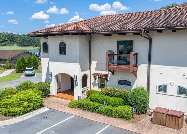Property at 473 Cuscowilla Dr, Eatonton, GA 31024, 4 beds, 4 baths