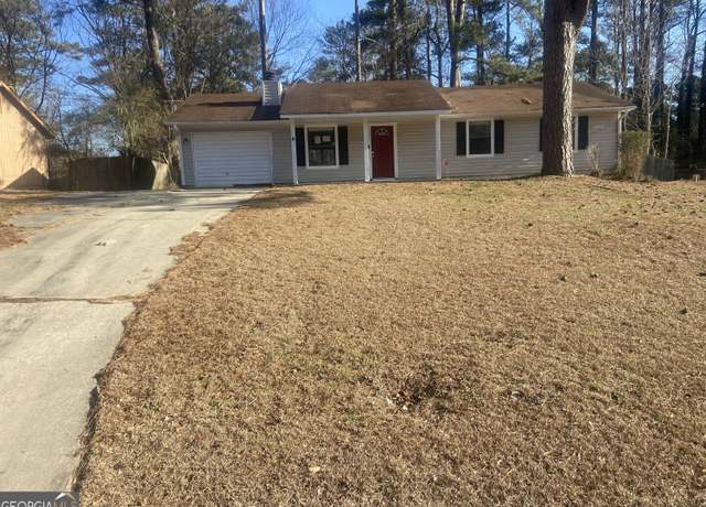 Property at 9051 Homewood Dr, Riverdale, GA 30274, 3 beds, 1.5 baths