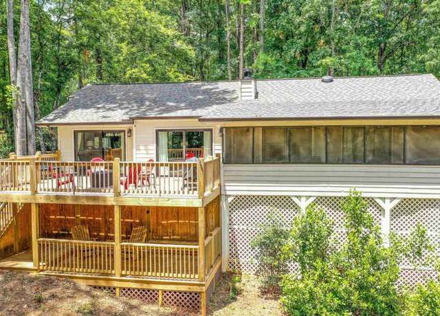 Property at 1790 Parks Mill Dr, Greensboro, GA 30642, 5 beds, 2 baths