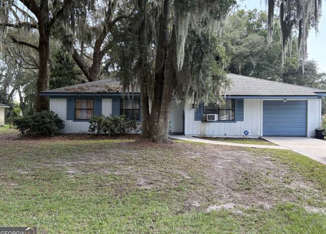 Property at 84 Yorktown Rd, Saint Marys, GA 31558, 3 beds, 2 baths