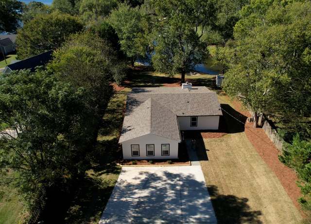 Property at 102 Shadow Lake Ln, Buckhead, GA 30625, 3 beds, 2 baths
