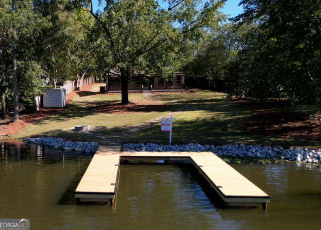 Property at 102 Shadow Lake Ln, Buckhead, GA 30625, 3 beds, 2 baths