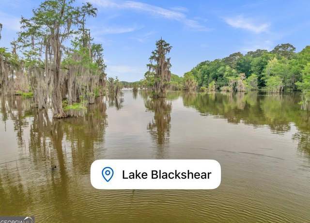 Property at 106 Flintview Dr, Cordele, GA 31015, 3 beds, 2 baths