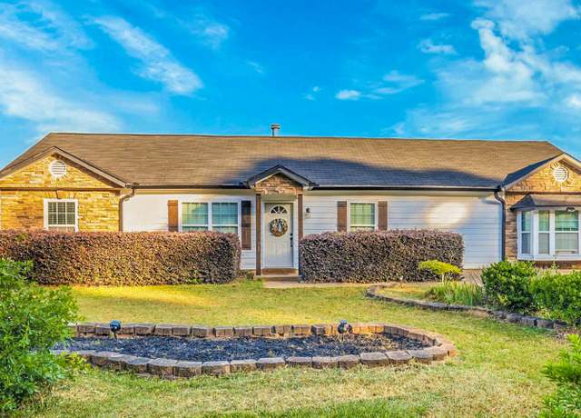 Property at 1098 Highway 85, Senoia, GA 30276, 3 beds, 2 baths