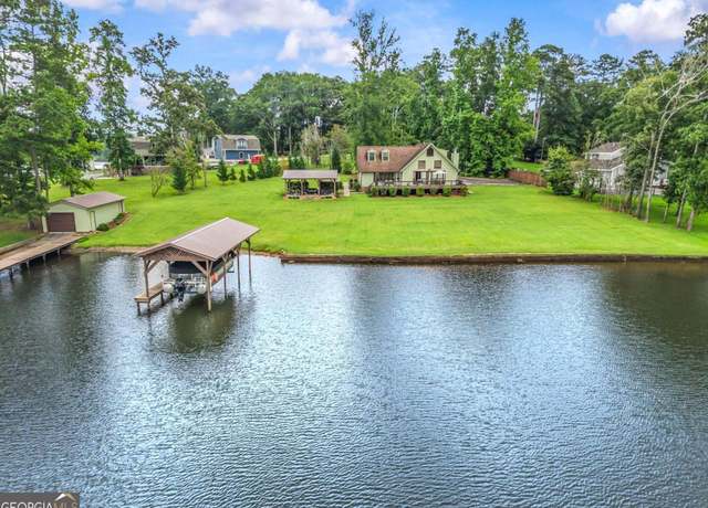 Property at 122 Harbour Pt, Milledgeville, GA 31061, 5 beds, 2.5 baths