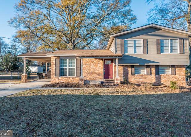 Property at 306 Woodlawn Ave, Warner Robins, GA 31093, 3 beds, 2 baths