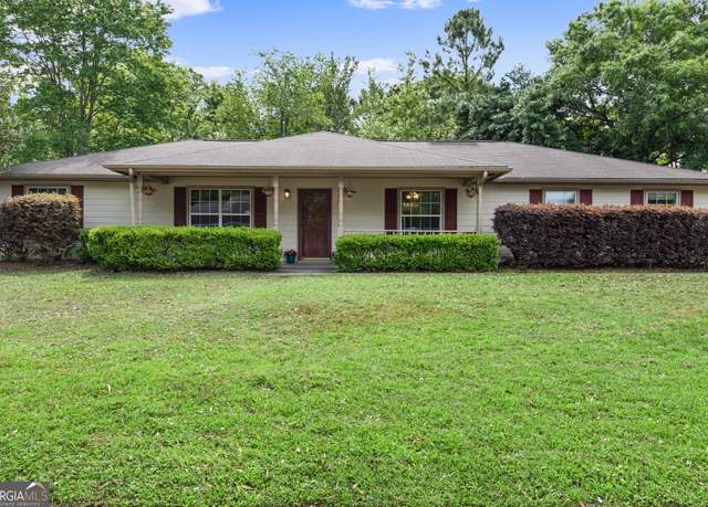 Property at 203 Old Pond Dr W, Kingsland, GA 31548, 3 beds, 2 baths