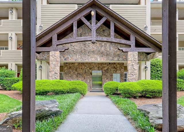 Property at 112 Glen Eagle Ct #303, Clayton, GA 30525, 2 beds, 2 baths