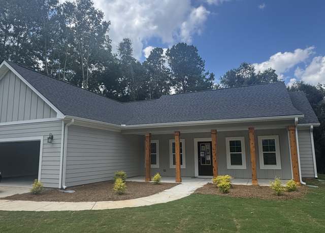 Property at 267 Lagrange St, Grantville, GA 30220, 4 beds, 2 baths