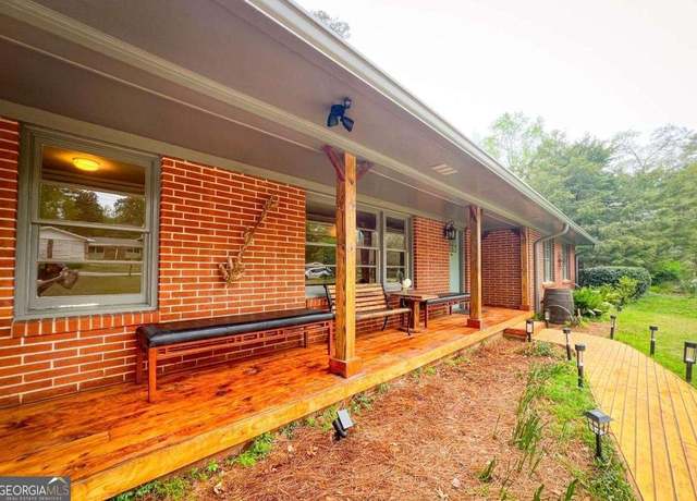 Property at 535 Riverhill Dr, Athens, GA 30606, 4 beds, 3 baths