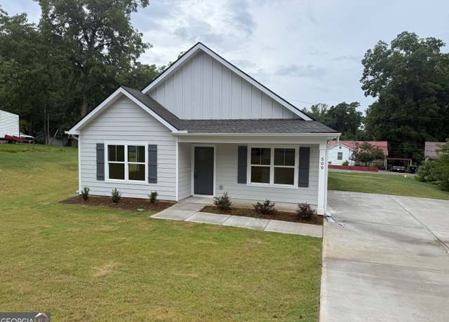Property at 509 Cleveland St, West Point, GA 31833, 3 beds, 2 baths