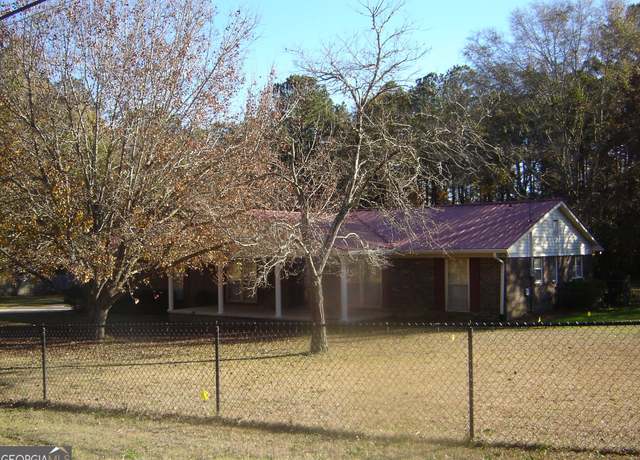 Property at 3121 15th St SW, Lanett, AL 36863, 4 beds, 2 baths