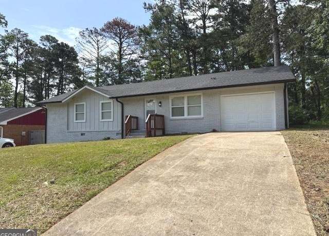 Property at 3339 Clevemont Ct, Ellenwood, GA 30294, 3 beds, 2 baths