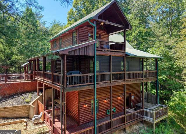 Property at 133 Dallas Ln, Blue Ridge, GA 30513, 3 beds, 3 baths