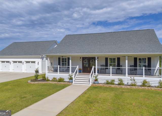 Property at 1035 Mcfarlin Bridge Rd, Carnesville, GA 30521, 3 beds, 3 baths