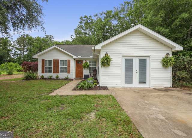 Property at 142 Dawn Cir, Brunswick, GA 31523, 3 beds, 2 baths