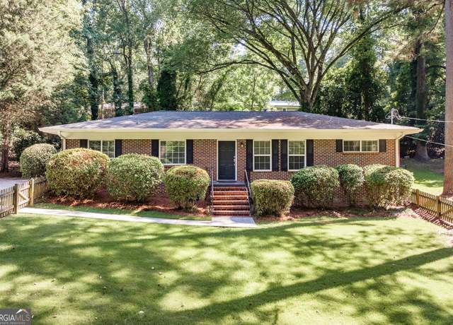 Property at 225 Riverside Dr, Athens, GA 30606, 3 beds, 2 baths