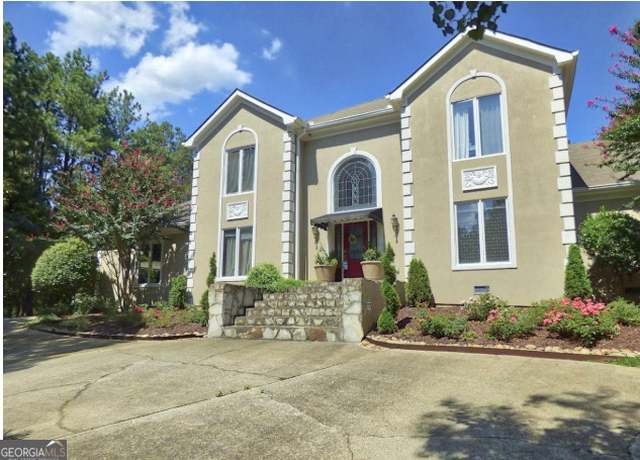 Property at 3392 Lost Valley Dr, Jonesboro, GA 30236, 4 beds, 5 baths