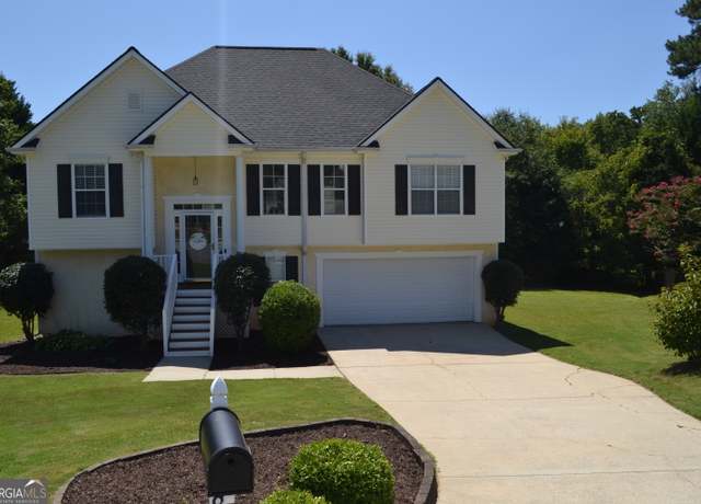 Property at 8 Kingsbrook Cv, Newnan, GA 30265, 4 beds, 3 baths