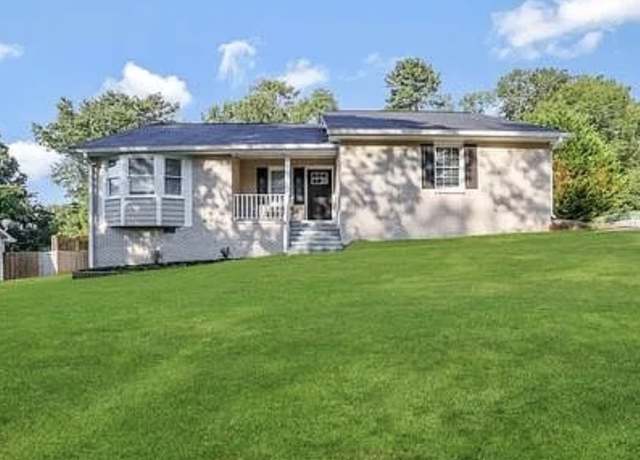 Property at 246 Bridgewood Dr SE, Conyers, GA 30094, 3 beds, 2 baths