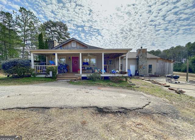Property at 3900 Greenville Rd, Lagrange, GA 30241, 3 beds, 2 baths