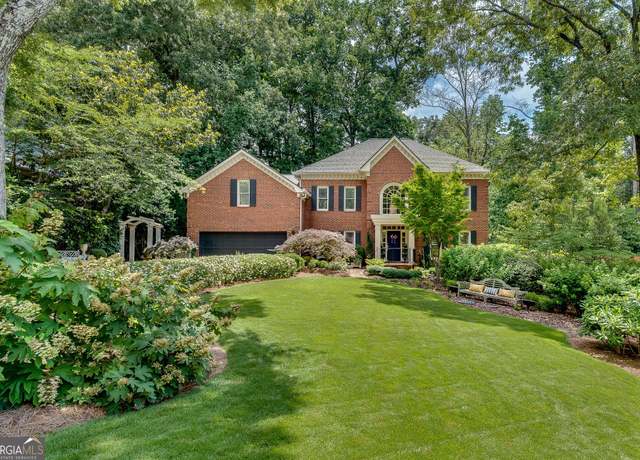 Property at 1676 Grove Park Way, Decatur, GA 30033, 5 beds, 3 baths