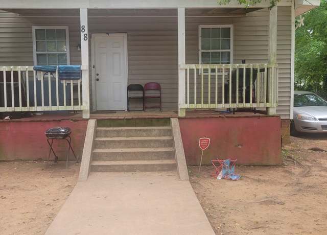 Property at 88 Hillcrest Ave, Griffin, GA 30223, 4 beds, 2 baths