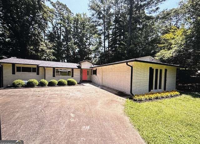 Property at 421 Safari Cir, Stone Mountain, GA 30083, 3 beds, 2 baths