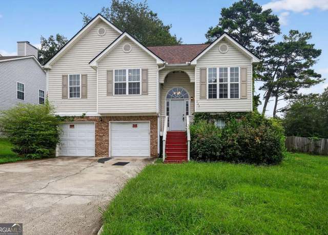 Property at 5470 Twin Lakes Dr, Atlanta, GA 30349, 4 beds, 2 baths