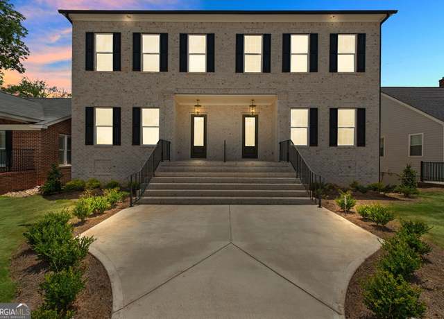 Property at 55 B Perry St, Newnan, GA 30263, 4 beds, 3.5 baths