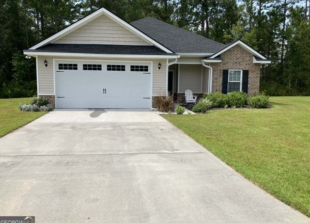 Property at 270 Bridgewater Ln SE, Darien, GA 31305, 3 beds, 2 baths