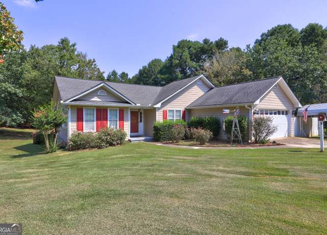Property at 215 Laney Rd, Mcdonough, GA 30252, 3 beds, 2 baths