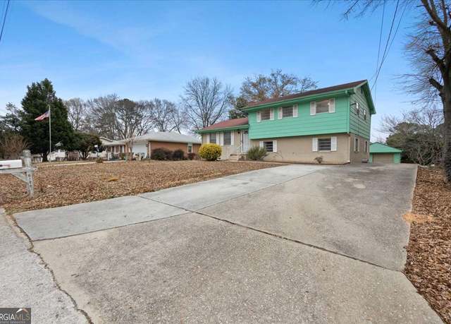 Property at 6100 Prestige Valley Rd, Morrow, GA 30260, 4 beds, 2.5 baths