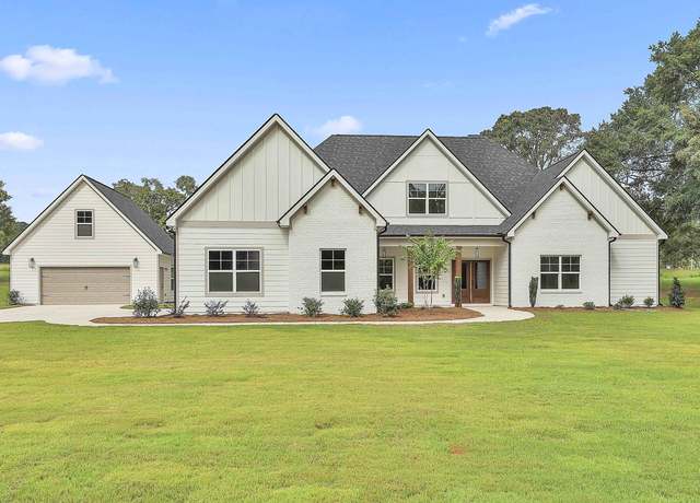 Property at 470 Snead Rd #1, Fayetteville, GA 30215, 5 beds, 4.5 baths