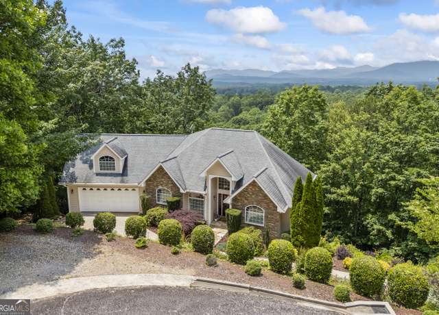 Property at 894 Oak Pointe Dr, Cleveland, GA 30528, 3 beds, 3.5 baths
