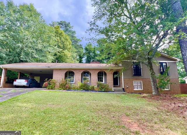 Property at 2449 Due West Cir NW, Kennesaw, GA 30152, 4 beds, 3 baths