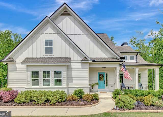 Property at 34 Oakleigh Trl, Newnan, GA 30265, 4 beds, 4 baths