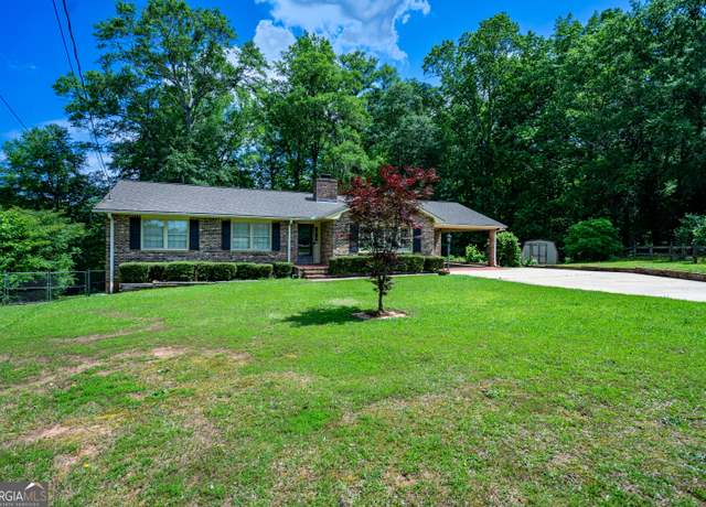 Property at 347 Brookridge Dr, Lagrange, GA 30241, 4 beds, 2 baths