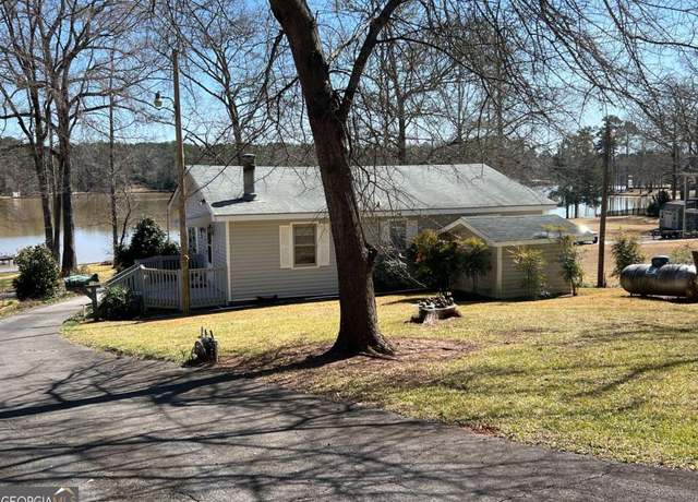 Property at 168 Oak Ln, Eatonton, GA 31024, 4 beds, 2 baths