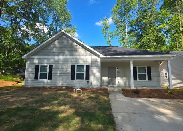 Property at 366 Washington Dr, Athens, GA 30601, 4 beds, 2 baths