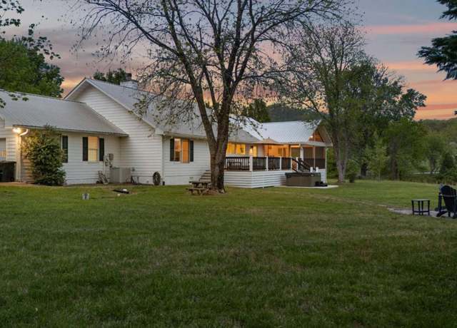 Property at 2180 Pine Lake Rd, Hiawassee, GA 30546, 4 beds, 3 baths