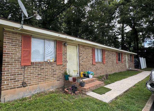 Property at 912 W Crawford St, Dalton, GA 30720, 2 beds, 1 bath