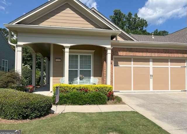 Property at 6212 Longleaf Dr, Hoschton, GA 30548, 2 beds, 2 baths