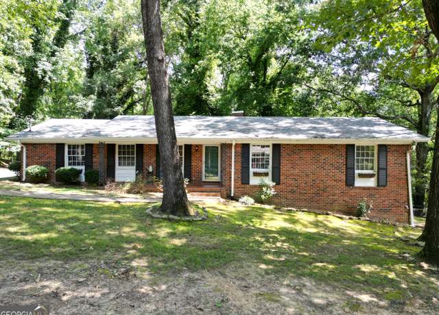 Property at 206 Hammond Dr, Summerville, GA 30747, 3 beds, 2 baths