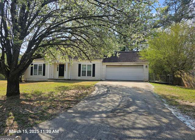 Property at 11187 Shannon Cir, Hampton, GA 30228, 3 beds, 2 baths