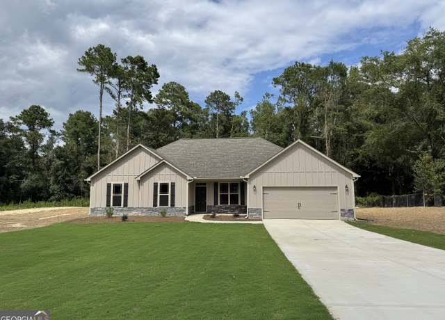 Property at 144 Country World Dr, Macon, GA 31211, 4 beds, 2 baths