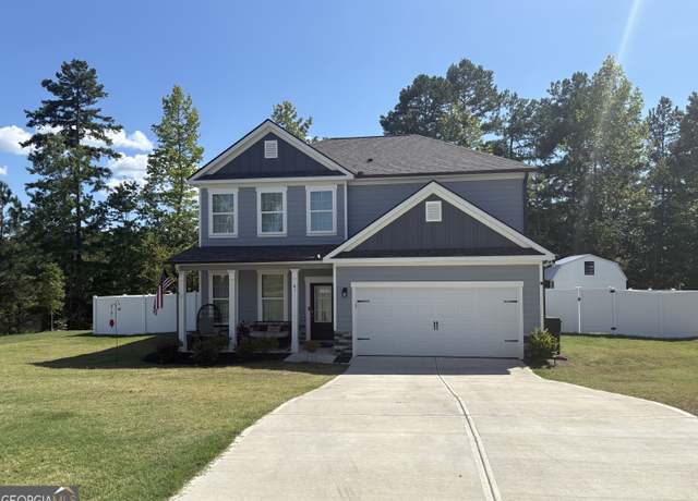 Property at 81 Boulder Dr, Toccoa, GA 30577, 4 beds, 2.5 baths